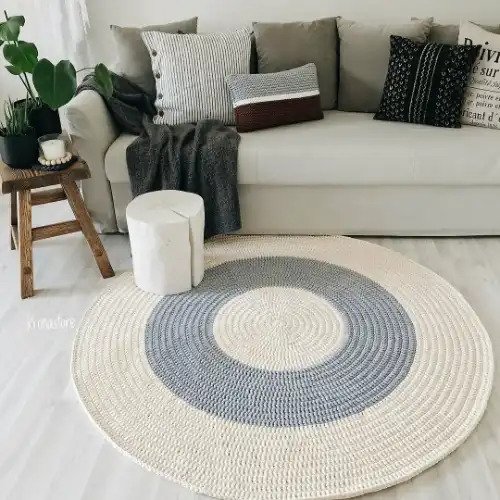 braided round carpet