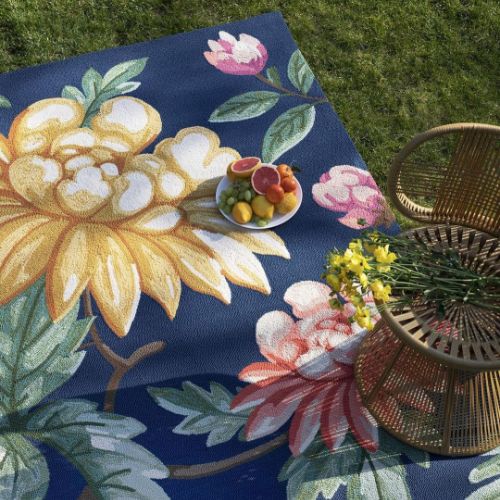 classic designs for outdoor rugs in UAE